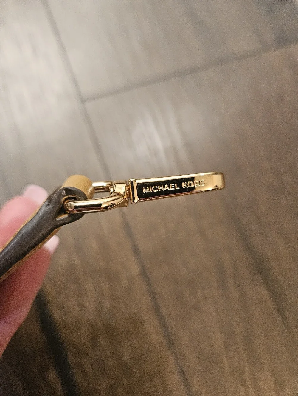 NEW Michael Kors Sherpa Teddy Leather Wide Bag Strap From Mirella Bag Camel Gold
